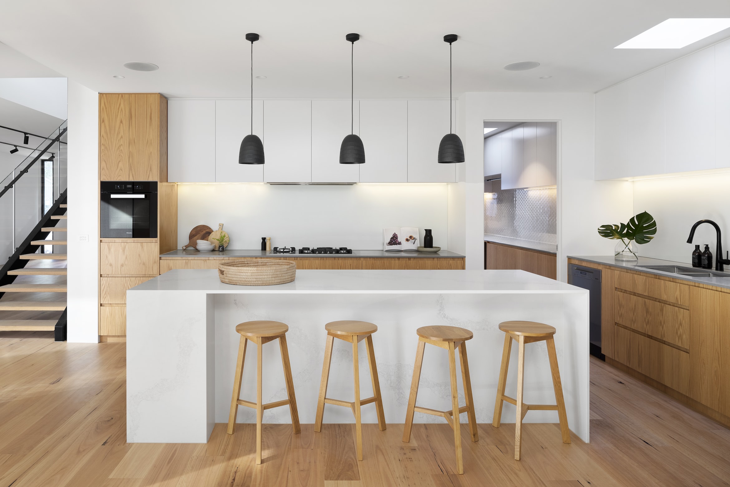 Unlocking the Perfect Kitchen Layout: 5 Essential Tips for Your Next Renovation